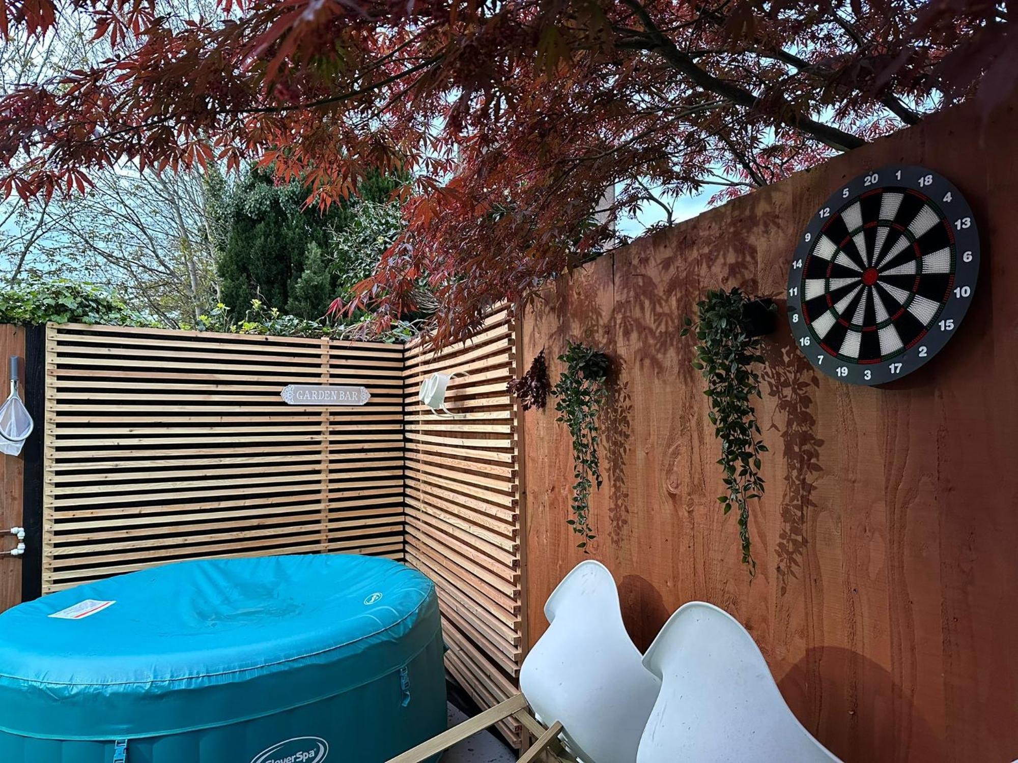1 Bedroom Apartment With Hot Tub In Cardiff Buitenkant foto